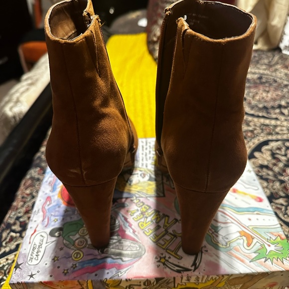 Cognac booties Size 9 - Picture 2 of 4